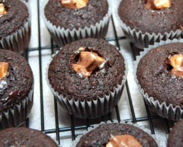 Best Ever Snickers Cupcakes