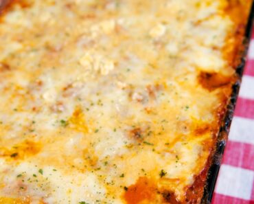 THE ULTIMATE BAKED SPAGHETTI