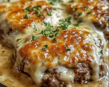 Amish Hamburger Steak Bake Recipe That’s Pure Comfort Food