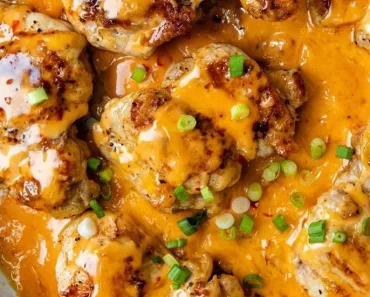 Skillet Bang Bang Chicken Thighs